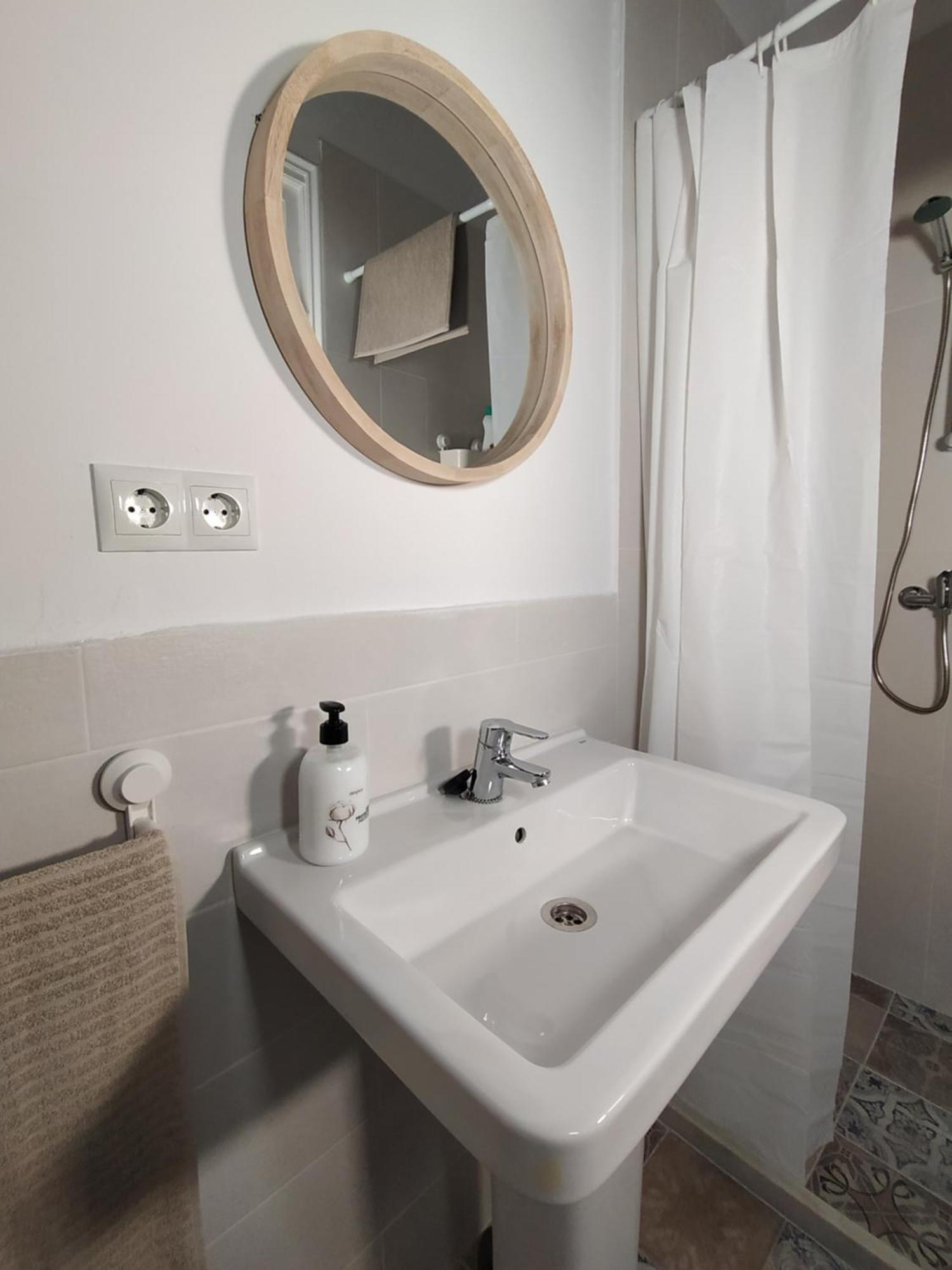 Apartamentos Casa Vicario เฮเรซ เด ลาฟรอนเตรา ภายนอก รูปภาพ