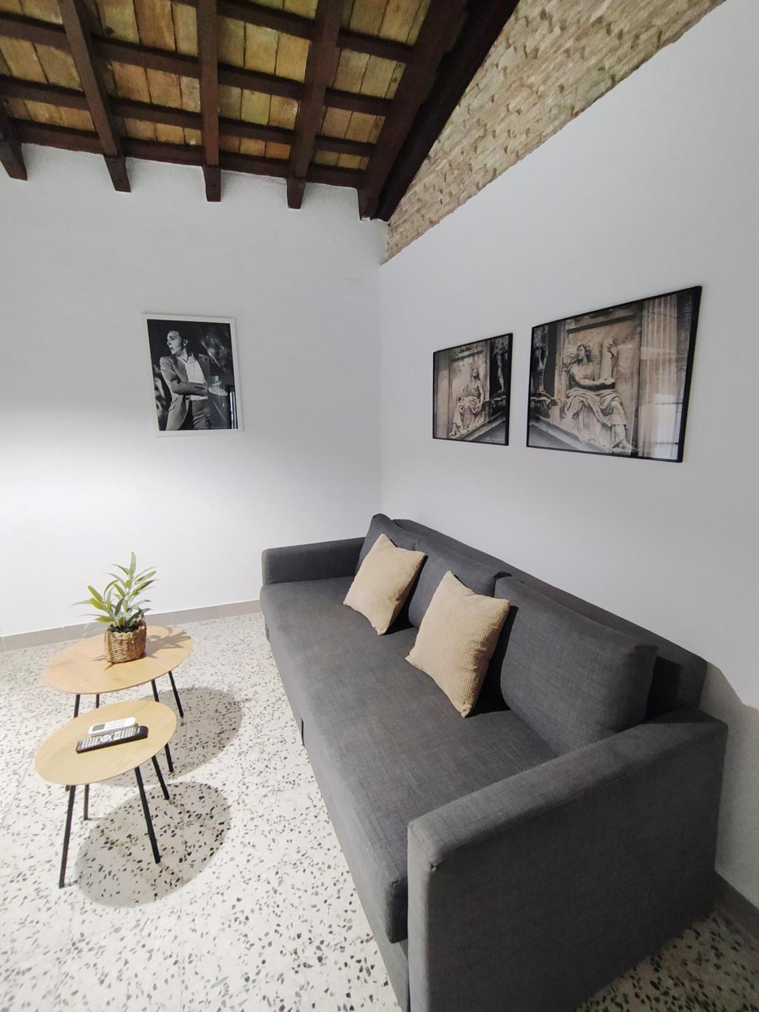 Apartamentos Casa Vicario เฮเรซ เด ลาฟรอนเตรา ภายนอก รูปภาพ